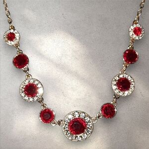 NWT Belk Red Goldtone Rhinestone Halo Necklace Formal Party Prom